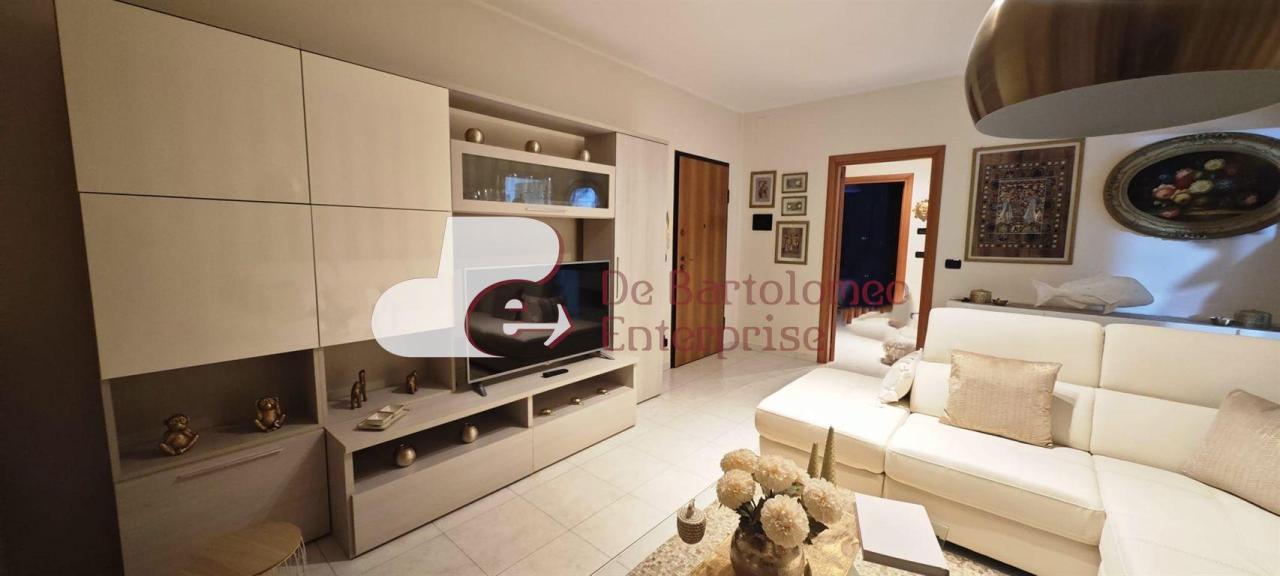 Verkauf Appartamento, Bari foto