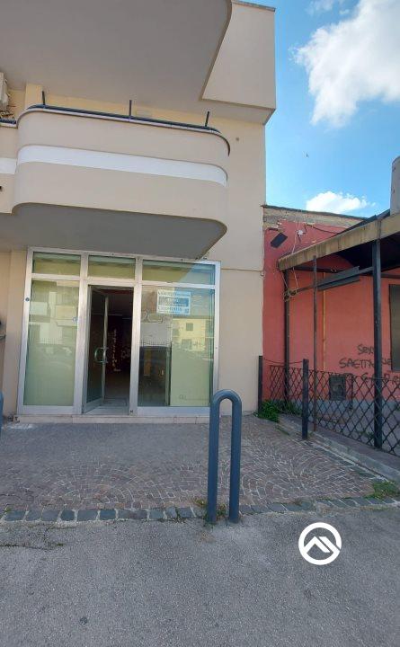 Mieten Geschäftsräume, Caivano foto