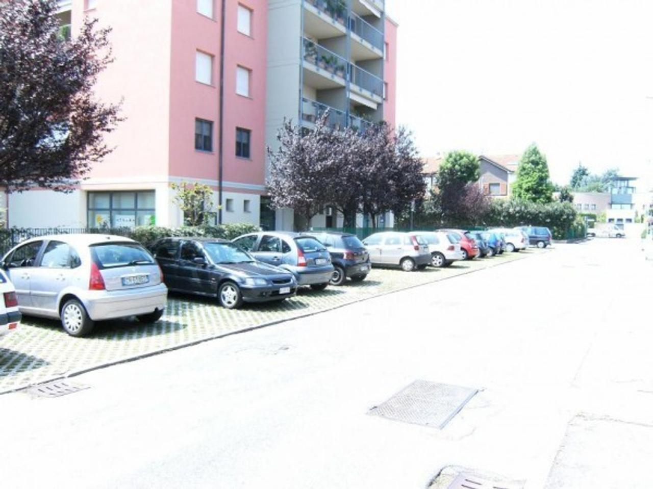 Renta Locales comerciales, Segrate foto