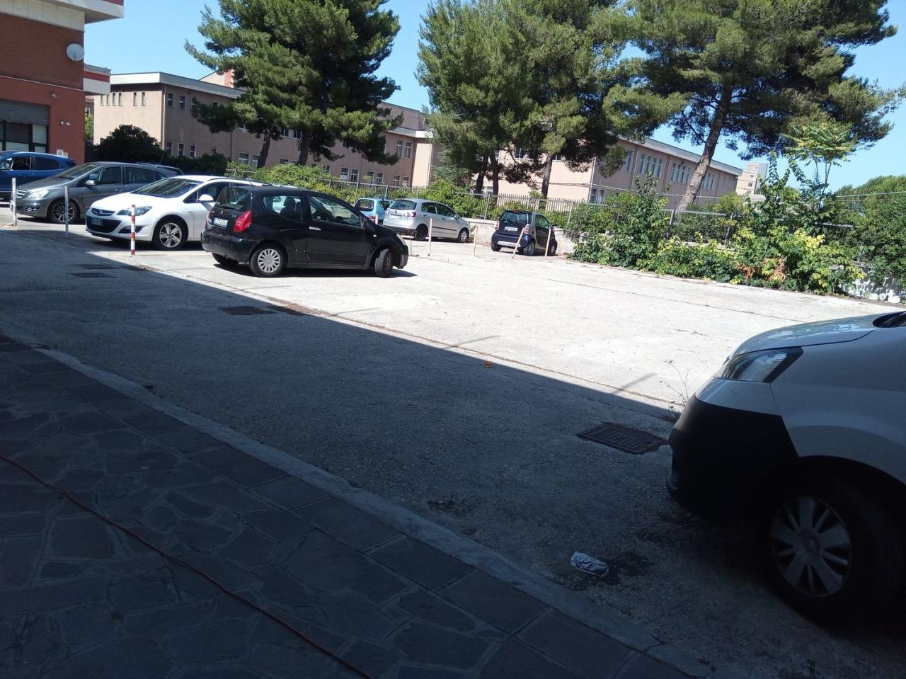 Affitto Altri immobili, Pescara foto