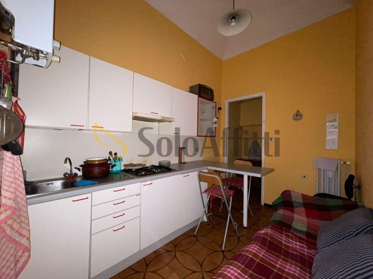 Mieten Zwei zimmer, Torino foto