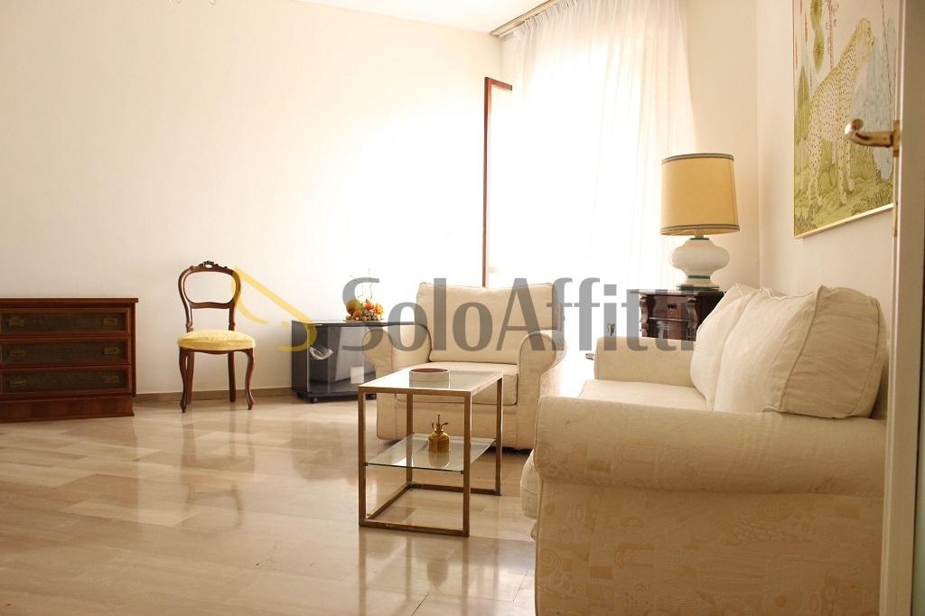 Renta Trivani, Milano foto