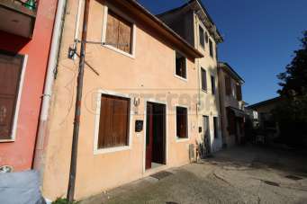 Verkauf Trivani, Arzignano Verkauf Trivani, Arzignano