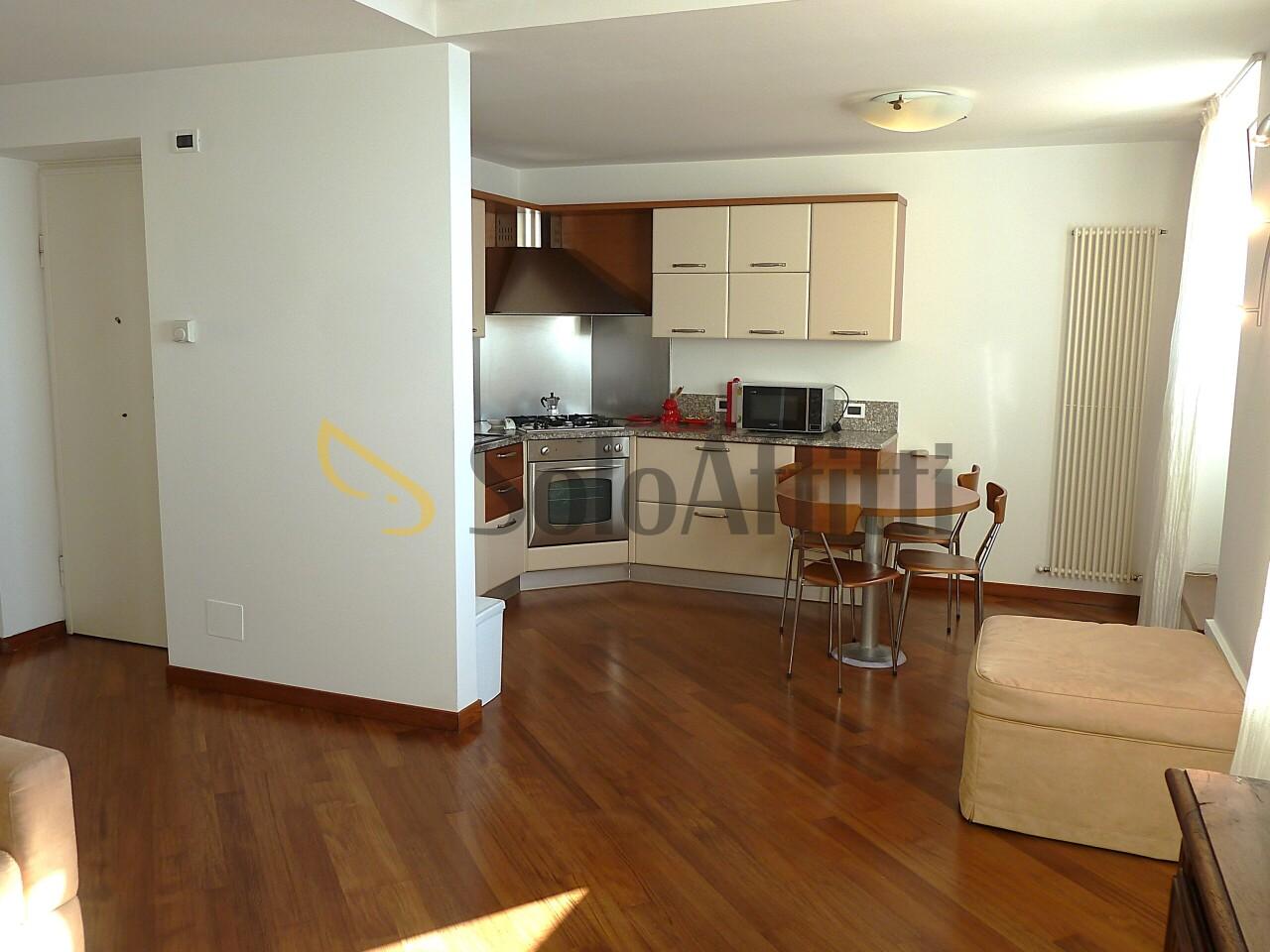 Renta Cuatro habitaciones, Ospedaletti foto