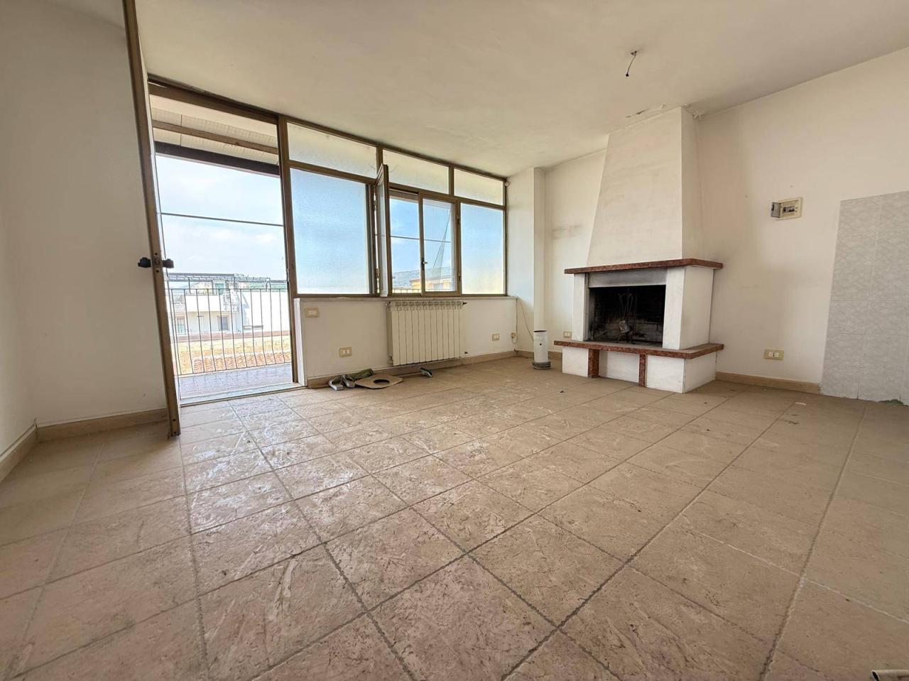 Venta Appartamento, Caserta foto