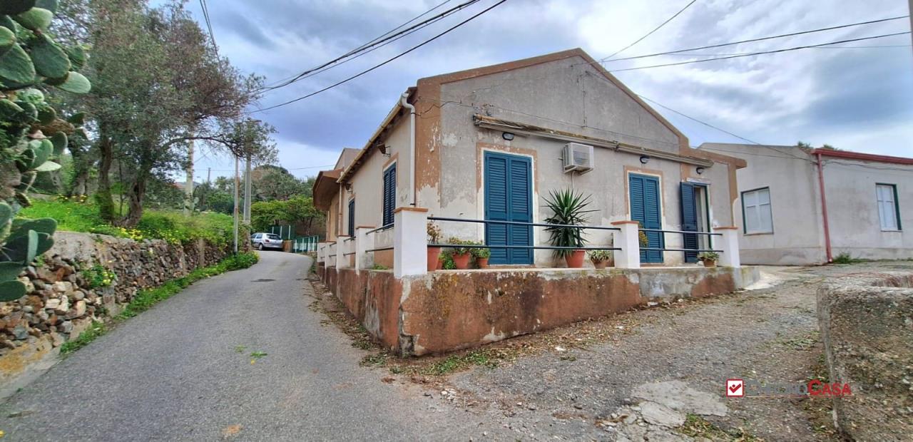 Venta Pentavani, Messina foto