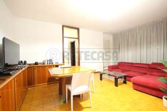 Verkauf Pentavani, Vicenza Verkauf Pentavani, Vicenza