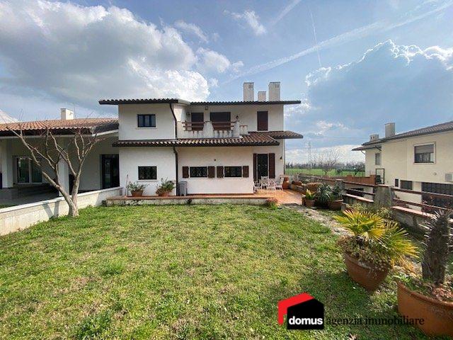 Verkauf Eptavani, Carre foto