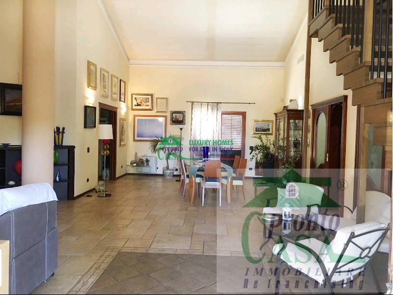 Venta Villa, Vittoria foto