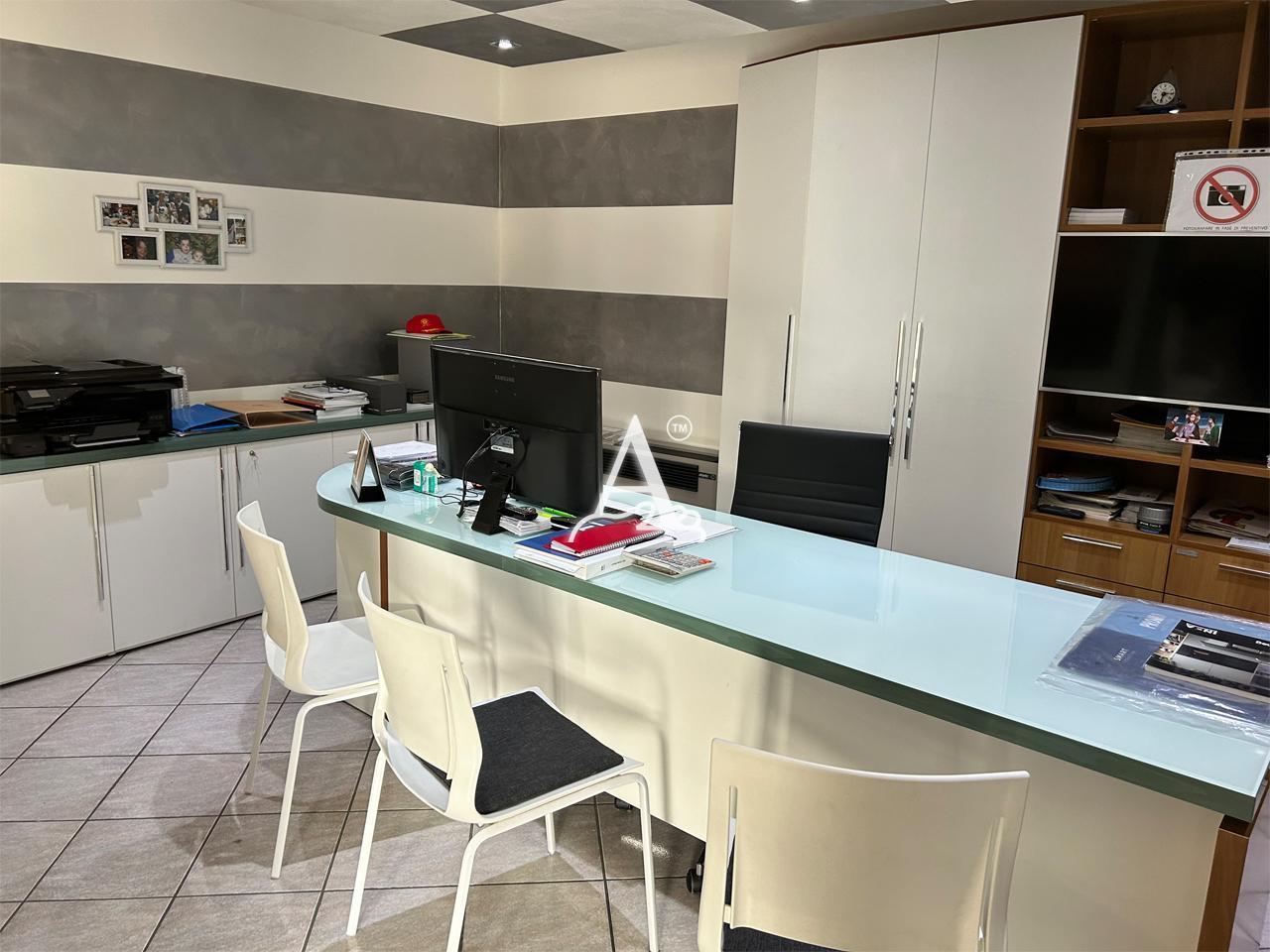 Venta Locales comerciales, Villa Bartolomea foto