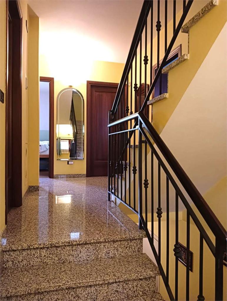 Venta vendita, Modena foto