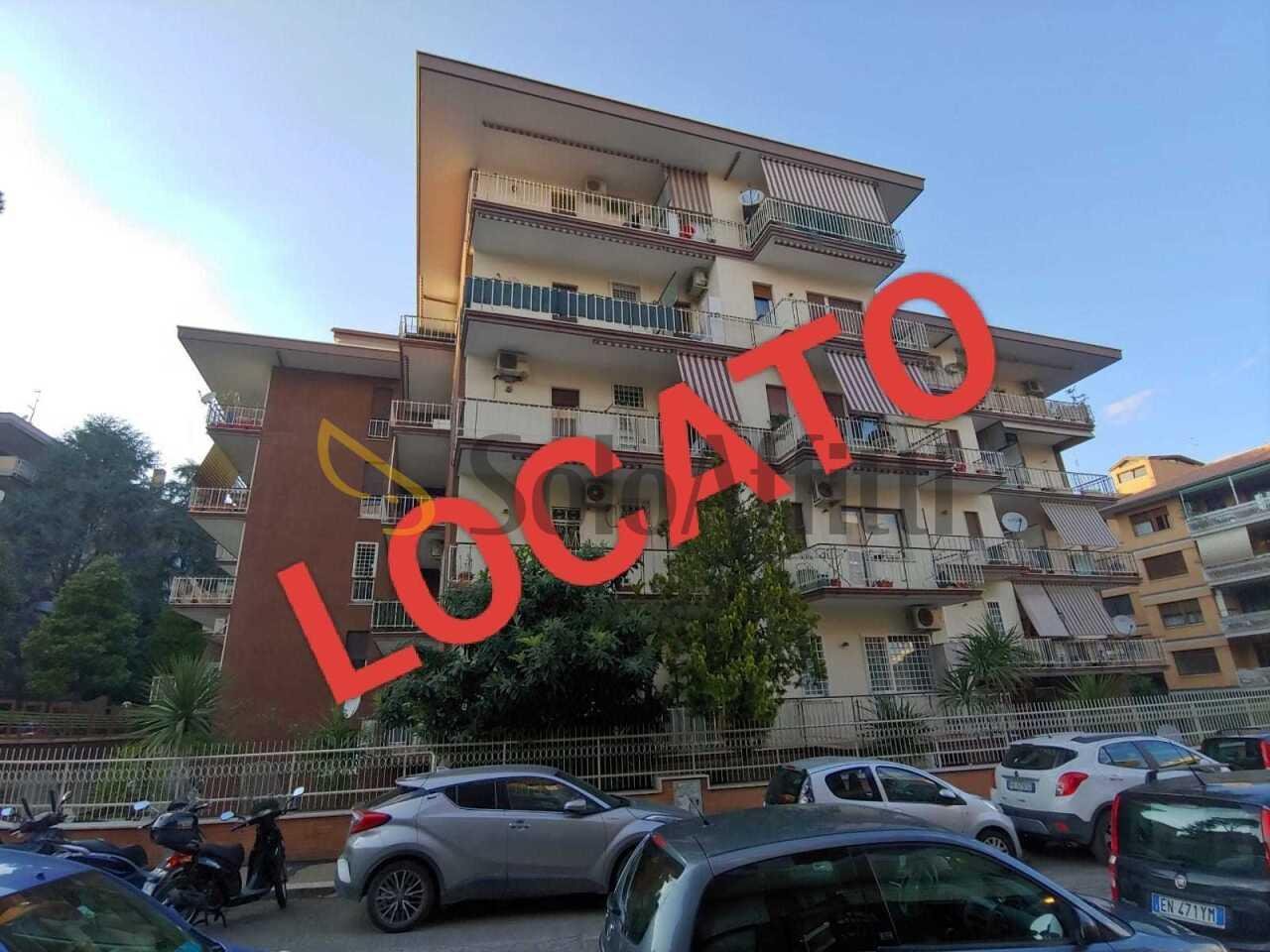 Renta Dos habitaciones, Roma foto