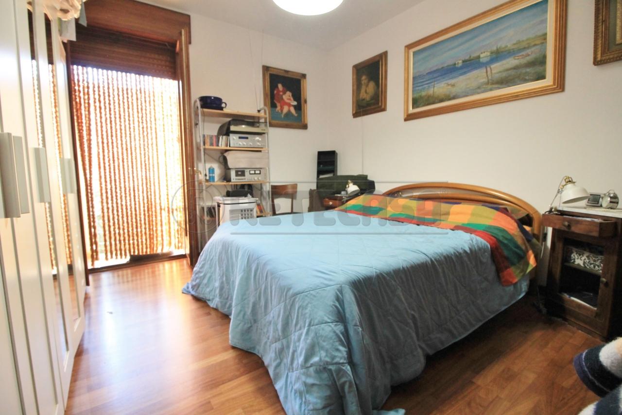 Venta Dos habitaciones, Zermeghedo foto