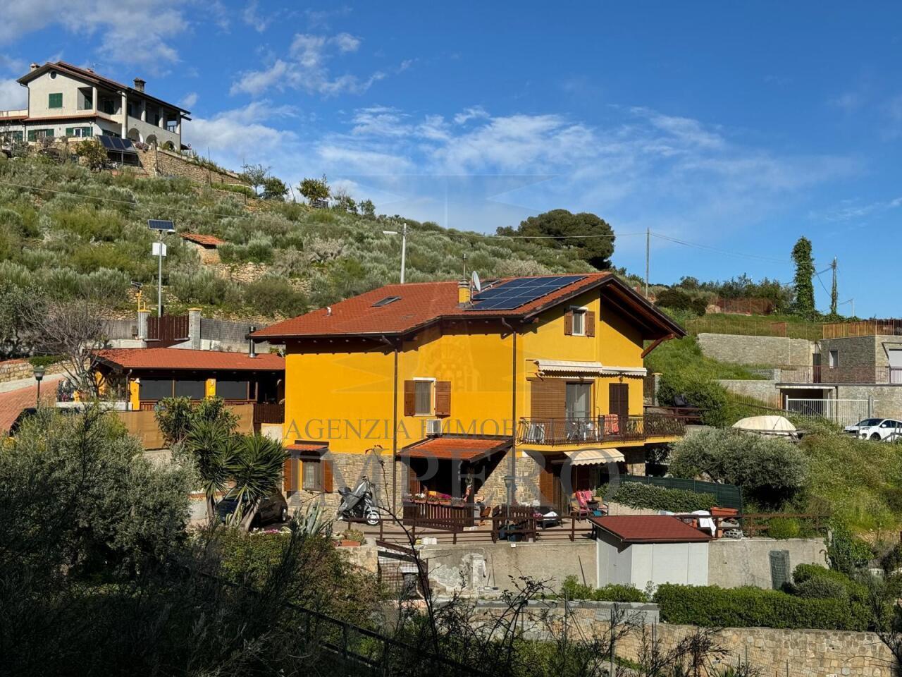 Vendita Quadrivani, Bordighera foto