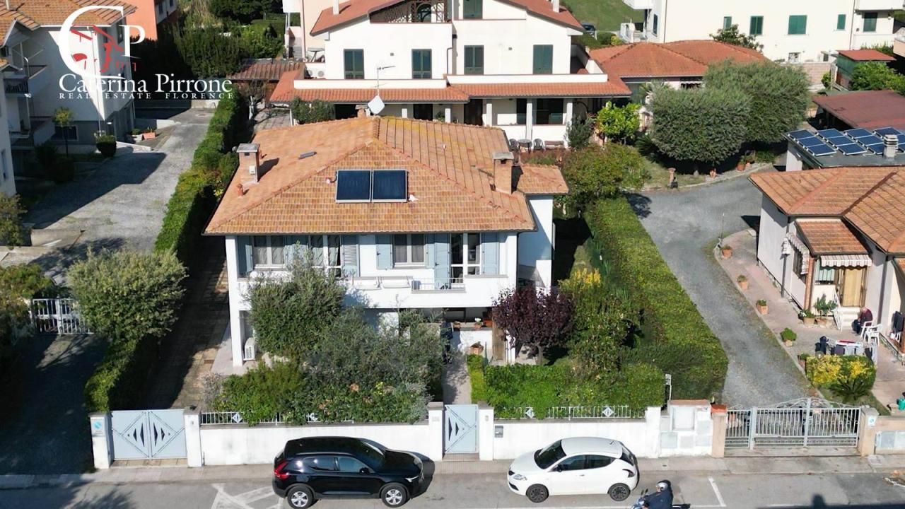 Venta Villa, Cecina foto