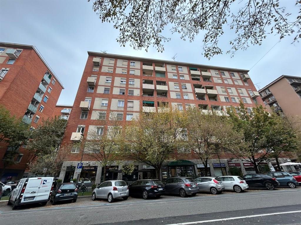 Vendita Negozio, Milano foto