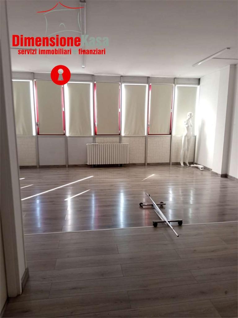 Affitto affitto, Nola foto