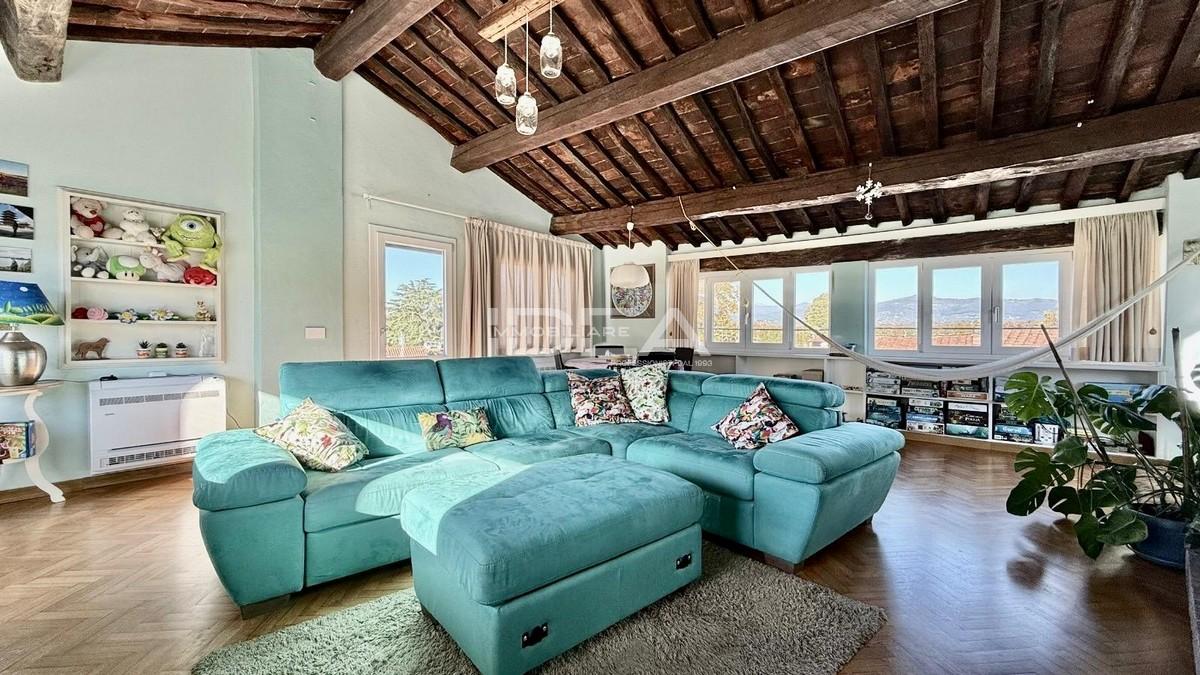 Vendita Pentavani, Lucca foto