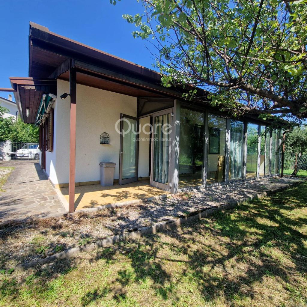 Vendita Casa indipendente, Buja foto