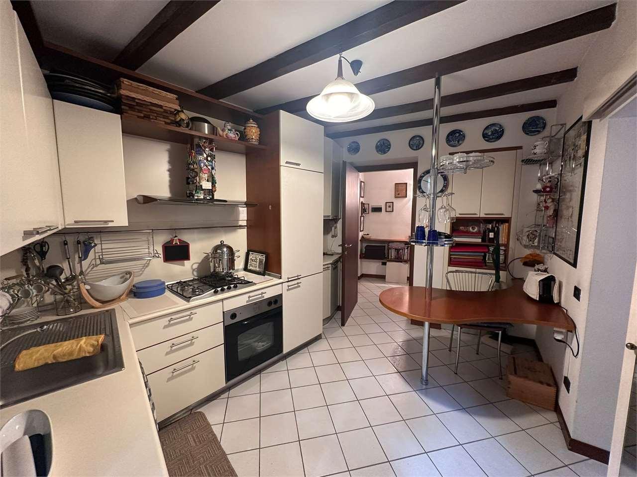 Vendita vendita, Erba foto