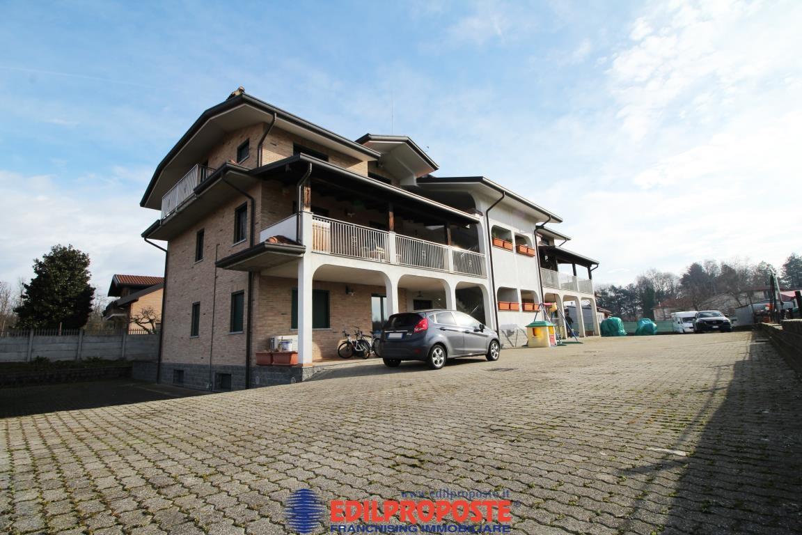 Vendita Locale commerciale, Vacri foto