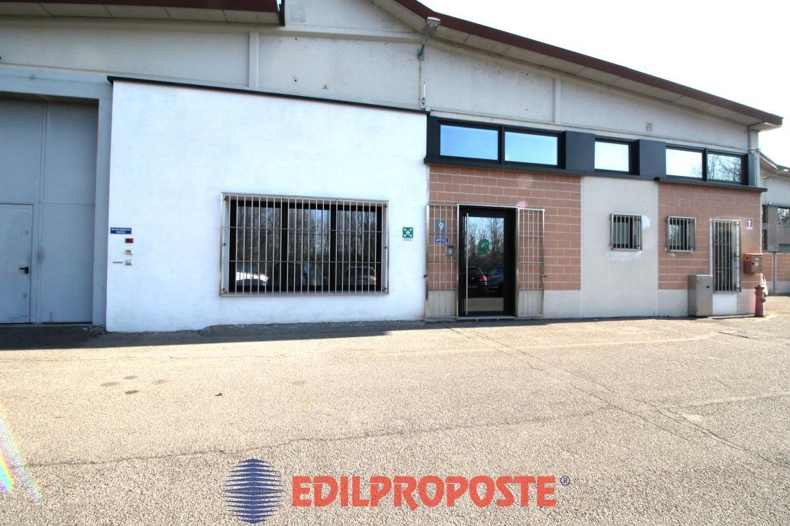 Vendita Capannone, Limbiate foto