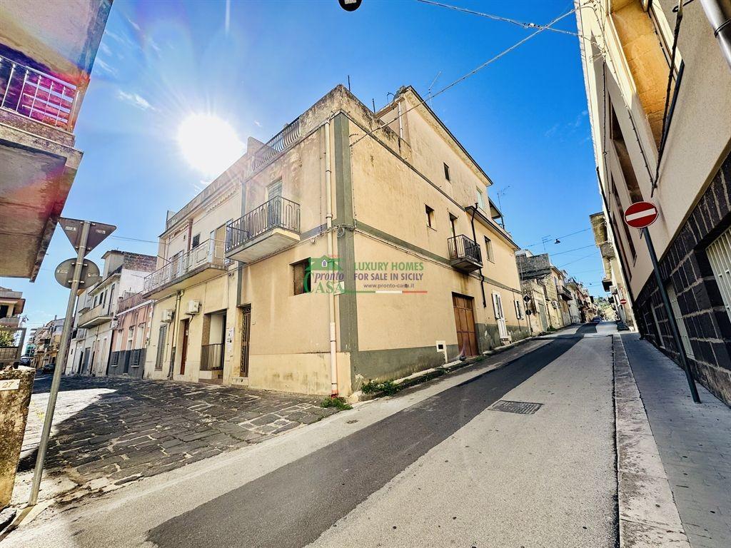 Vendita Casa Indipendente, Giarratana foto