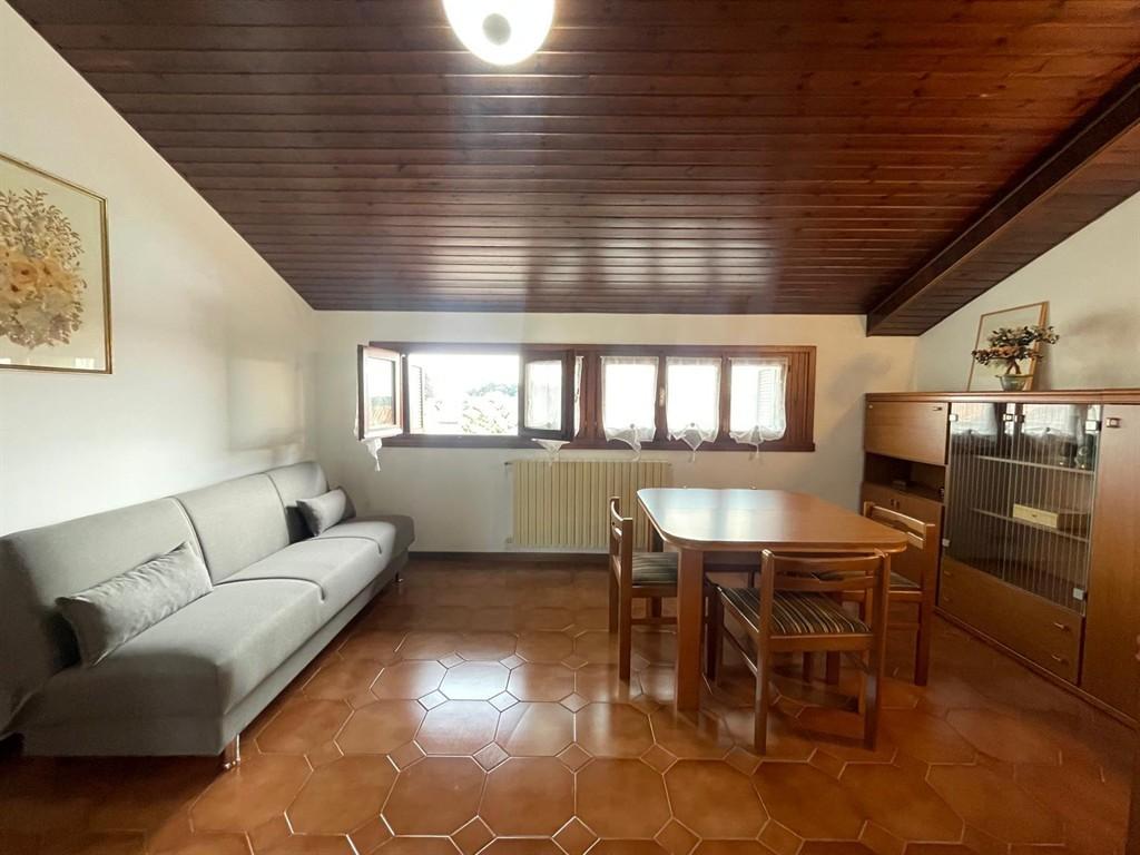 Affitto Mansarda, Jerago con Orago foto