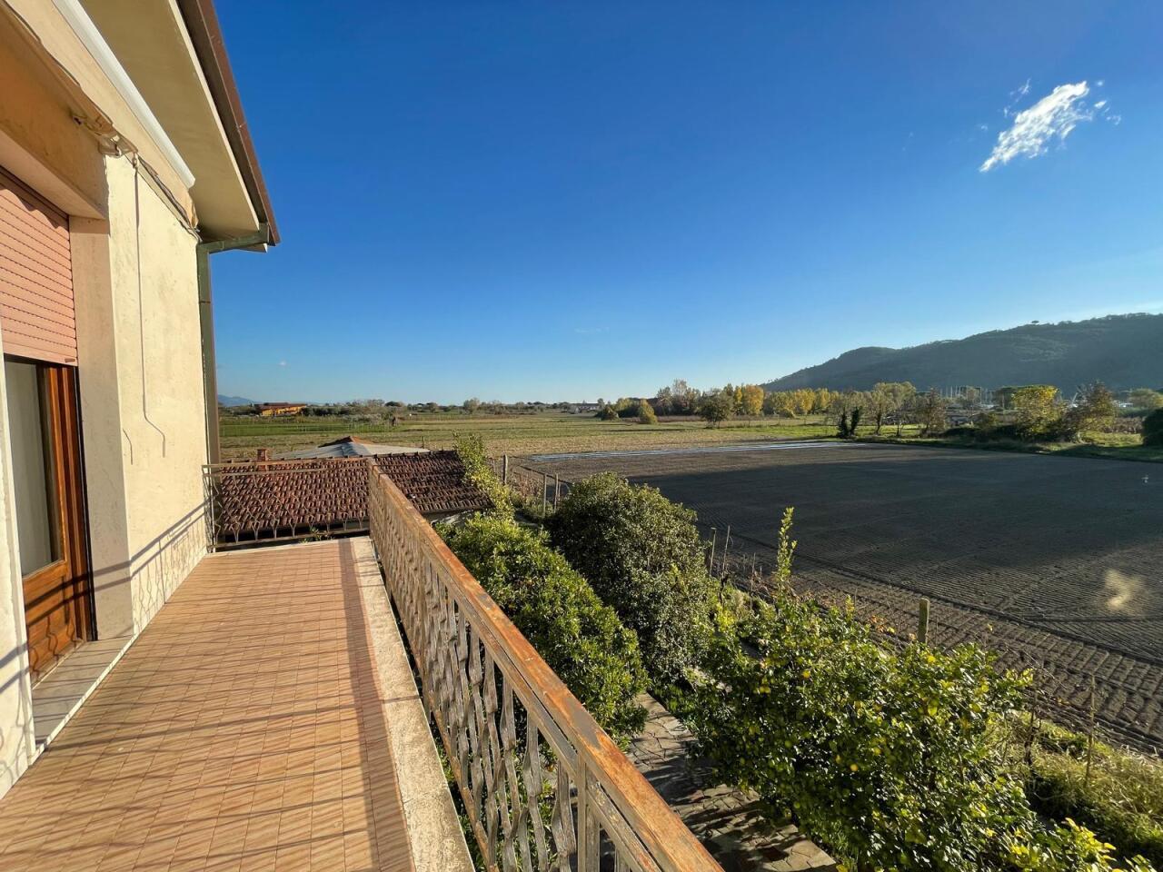 Vendita Eptavani, Ameglia foto