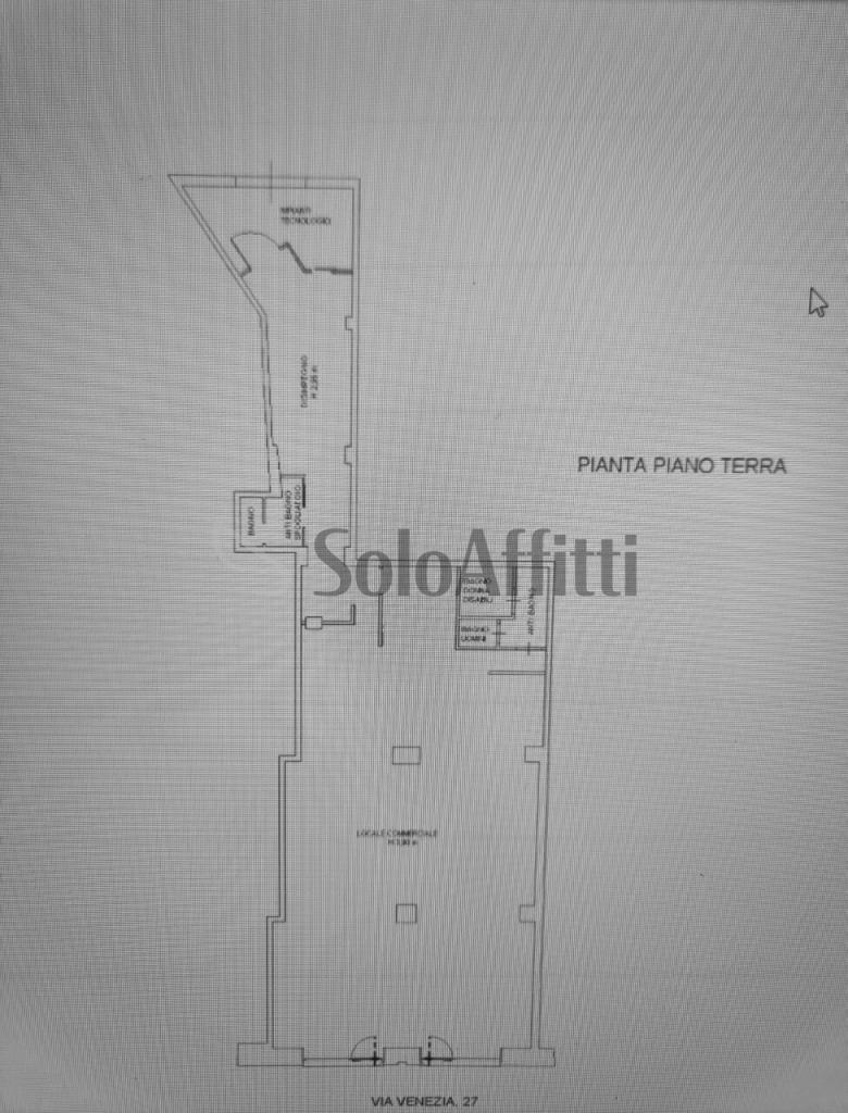 Rent 2 vetrine, Pescara foto