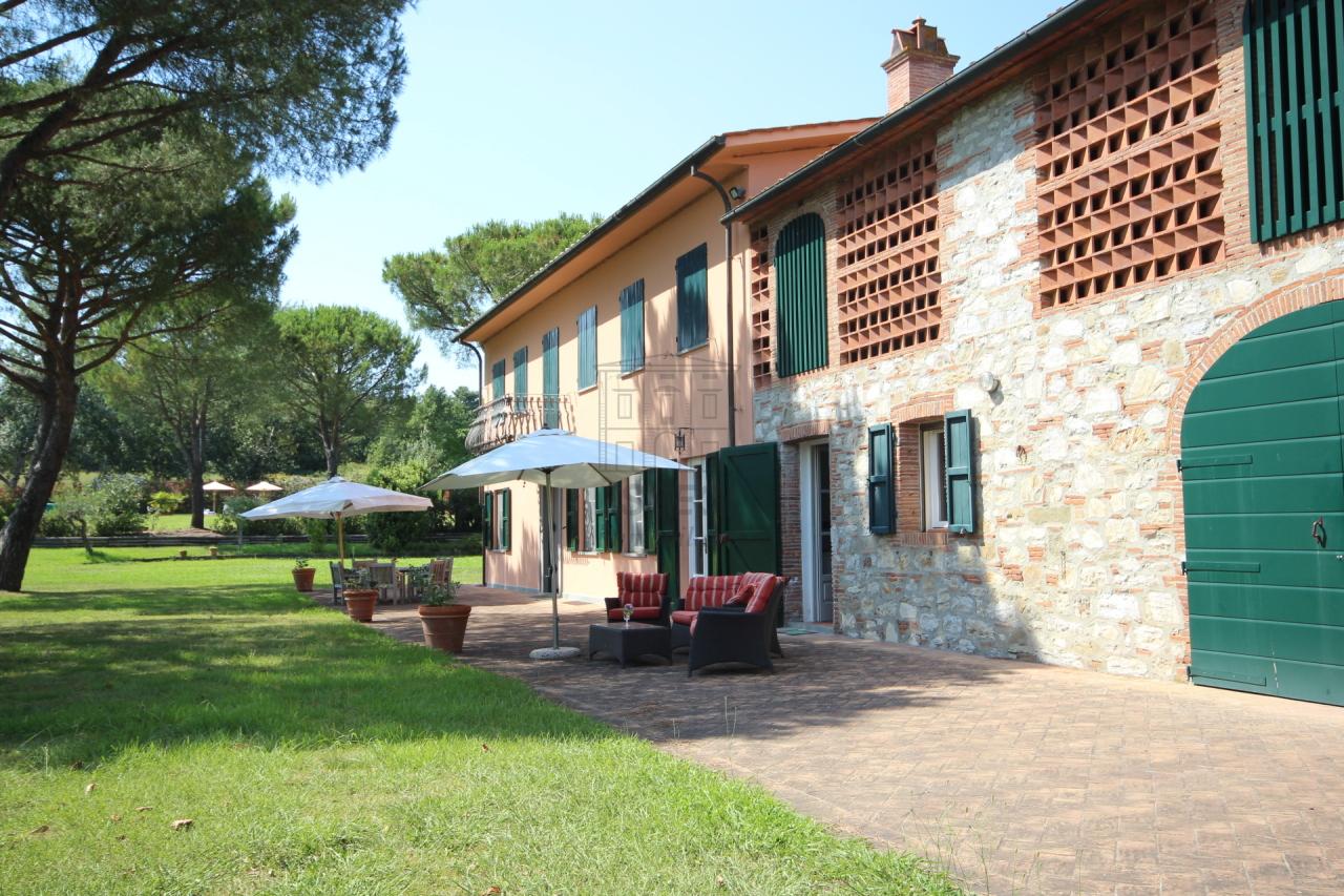 Vendita Multivani, Lucca foto