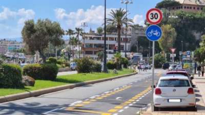 Vendita Multivani, Genova