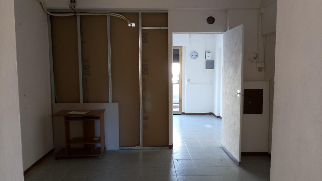 Mieten Vier zimmer, Volla foto