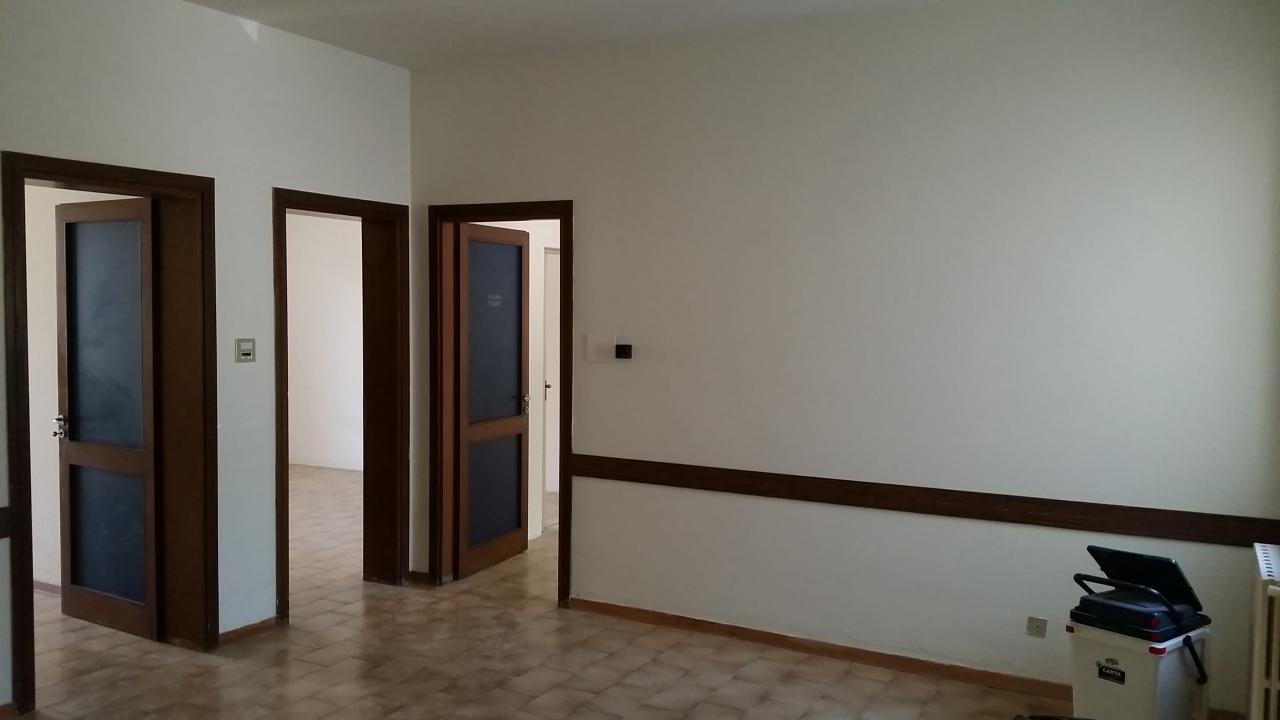 Vendita Locali commerciali, Villa Bartolomea foto