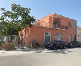 Vendita Quadrivani, Modica