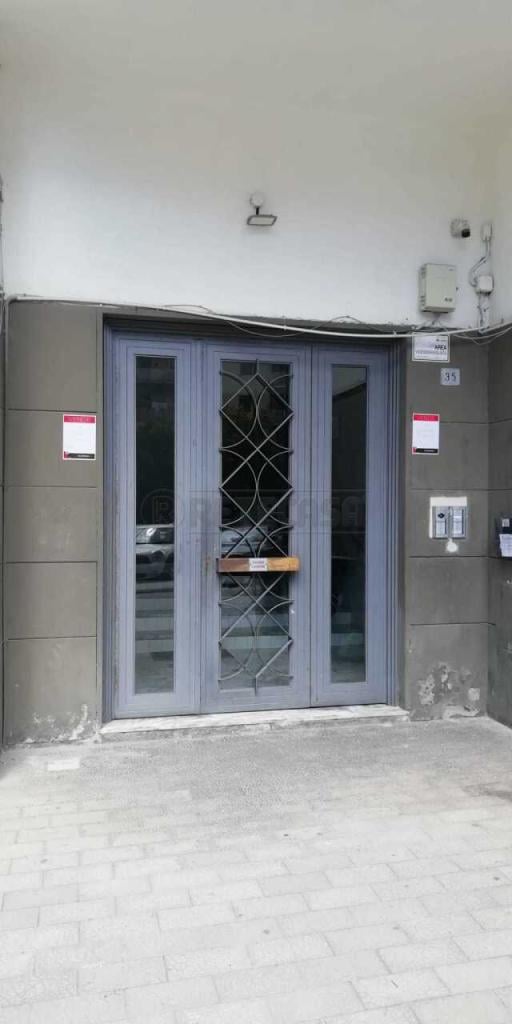 Vendita Villa, Cento foto