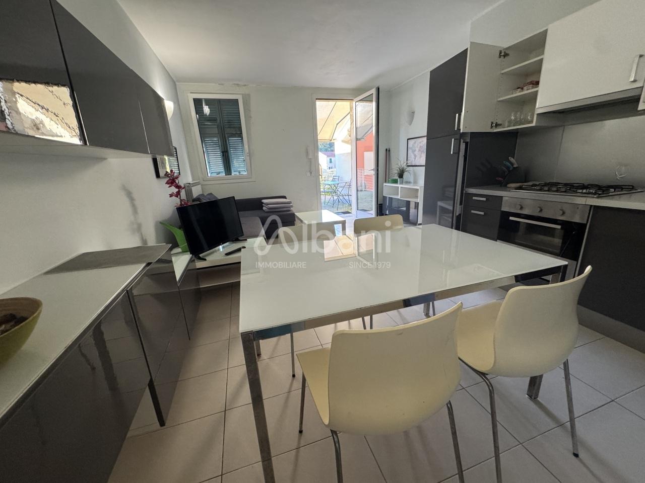 Vendita Trivani, La Spezia foto