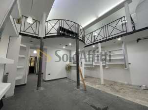 Affitto 1 vetrina, Caserta