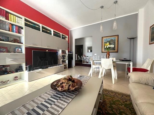 Vendita Quadrivani, Livorno foto