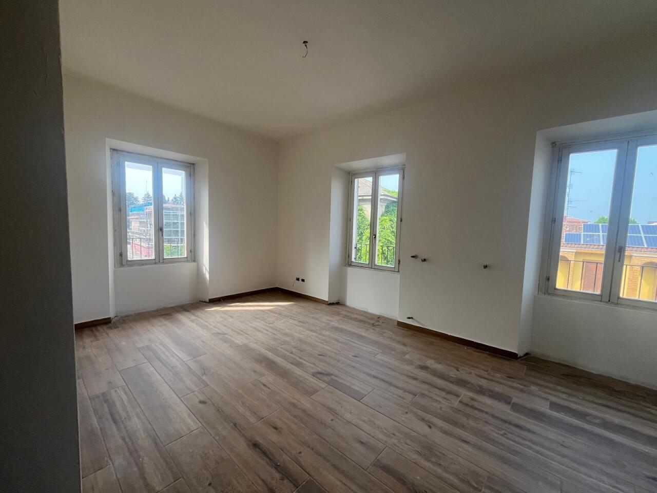 Venta Trivani, Mozzate foto