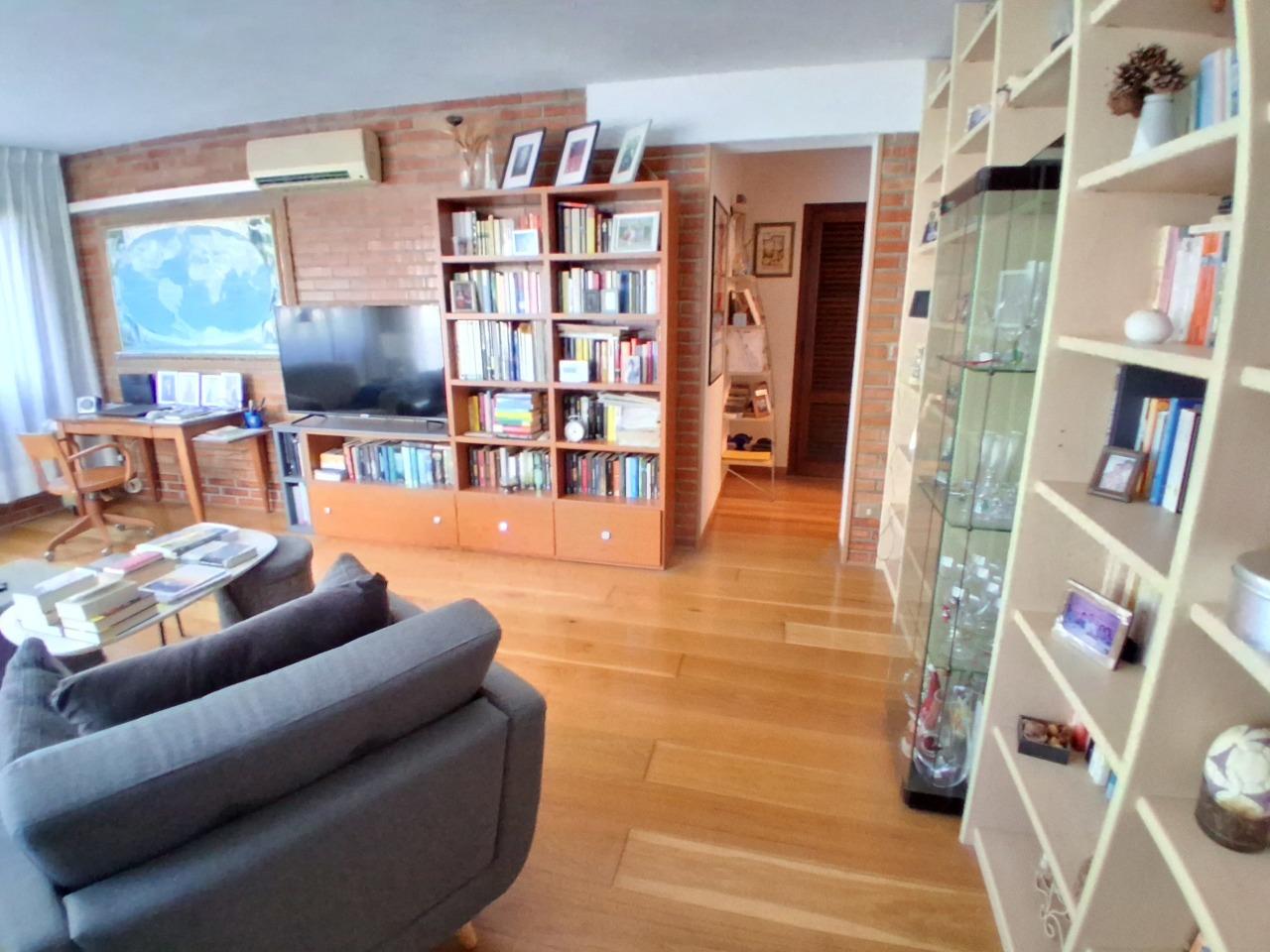 Vendita Multivani, Lucca foto