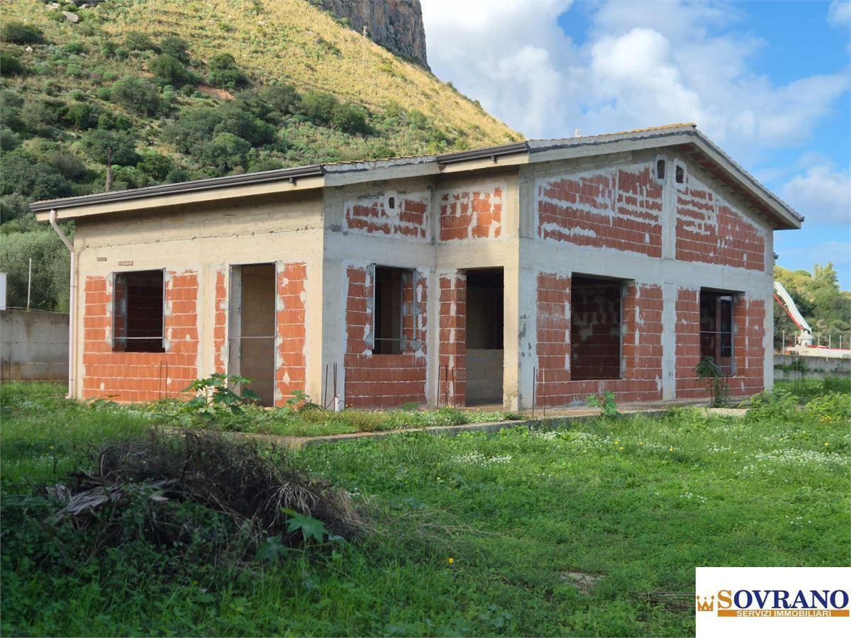 Vendita Quadrivani, Carini foto