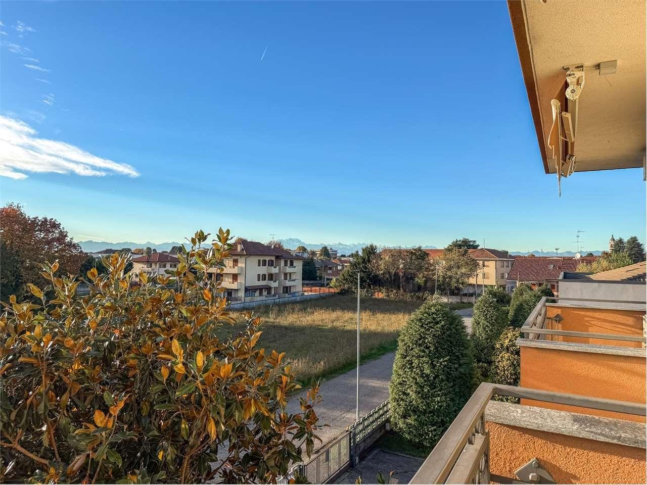 Vendita vendita, Castano Primo foto