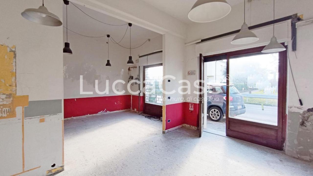 Affitto Laboratorio, Lucca foto