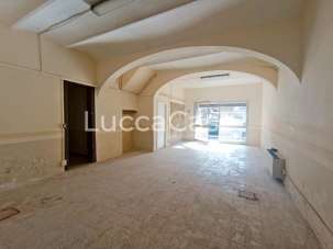 Affitto Locale commerciale, Lucca