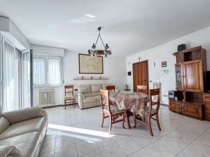 Vendita Pentavani, Rimini