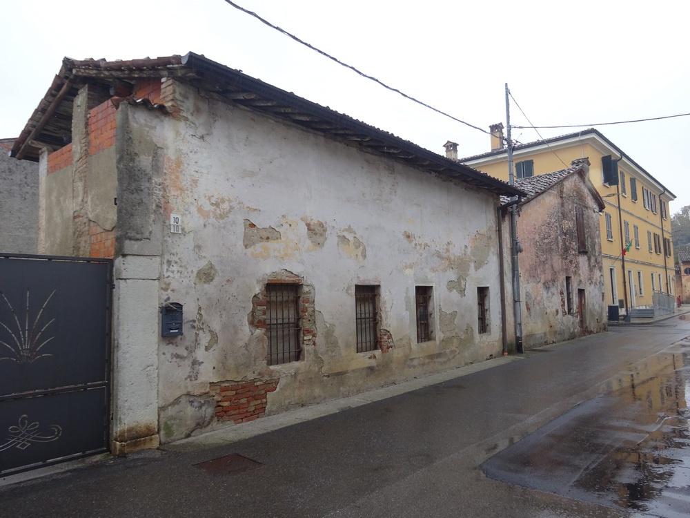 Vendita Trivani, Dello foto