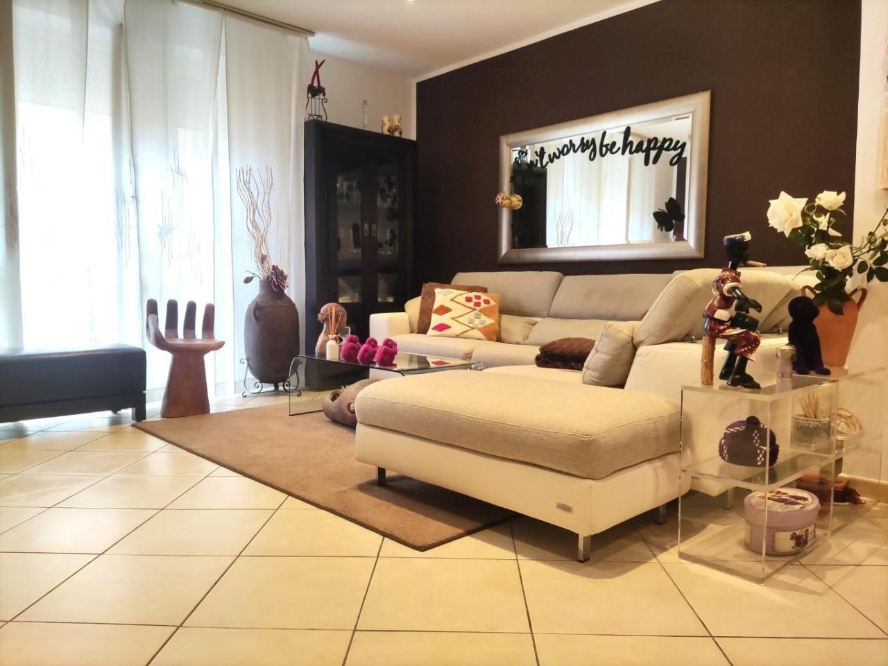 Vendita Appartamento, Massa foto