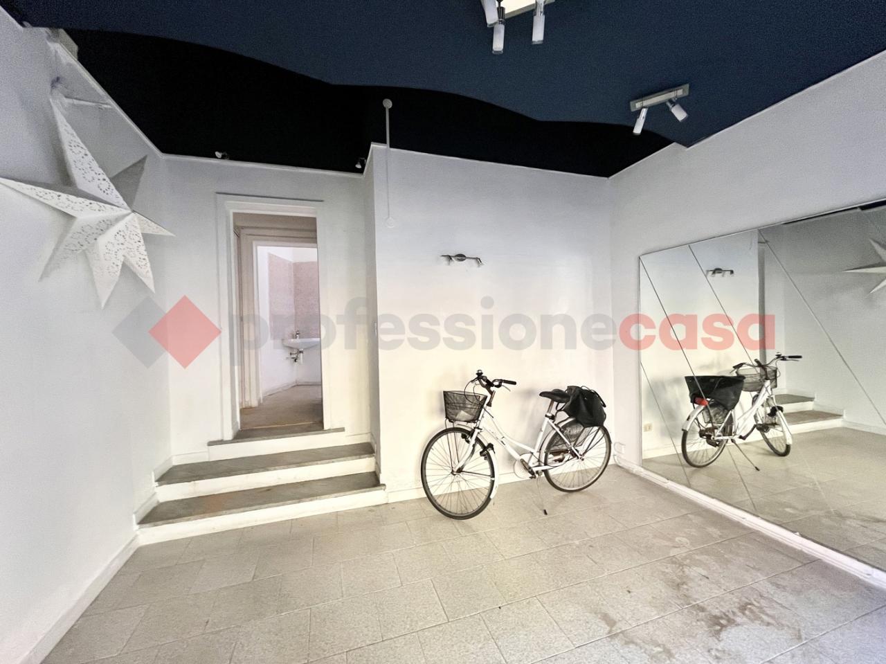 Vendita Negozio, Pisa foto