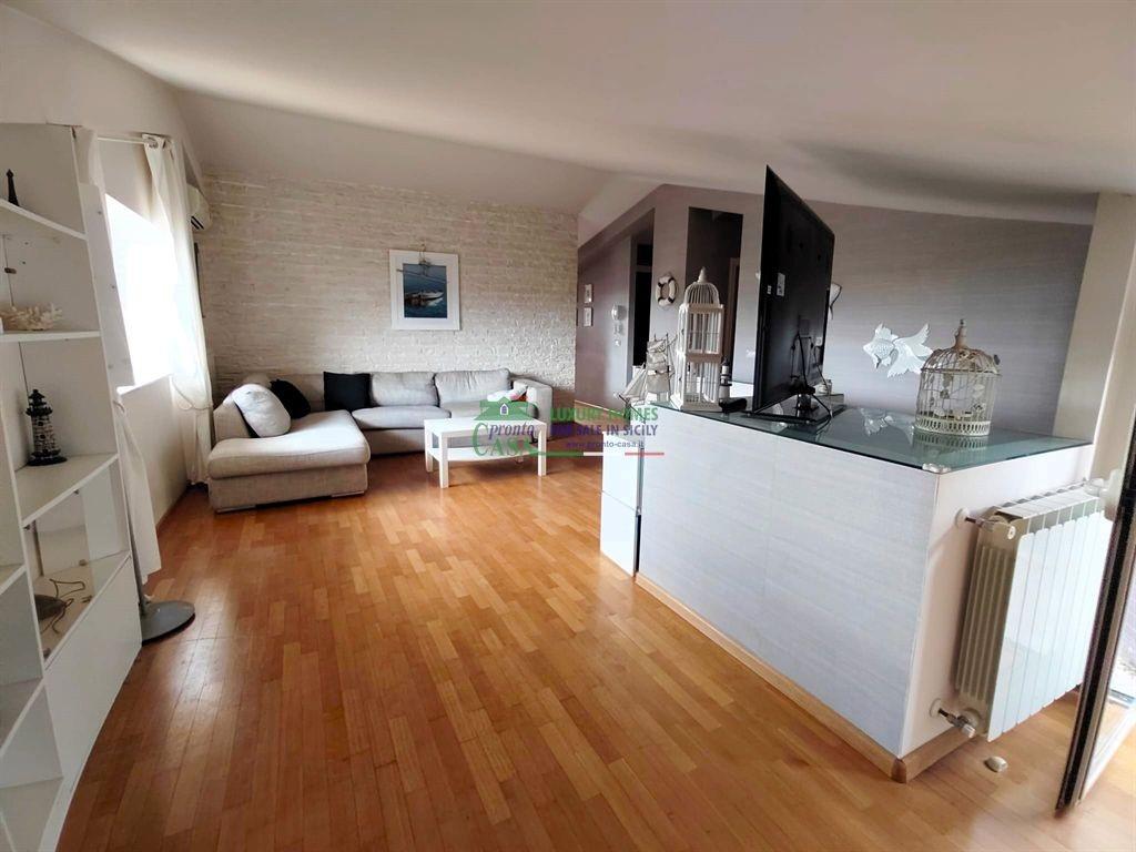 Affitto Mansarda, Ragusa foto